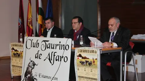11-Conferencias-taurinas-Alfaro-1111.jpg