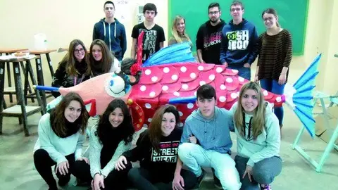 31-Alumnos-con-la-sardina-1113.jpg