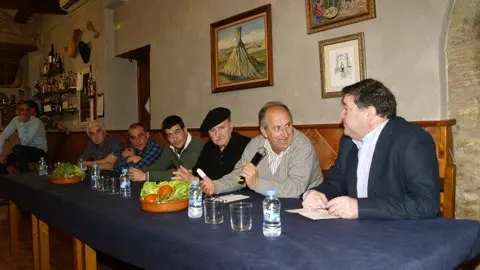 26-Mesa-redonda-verduras-de-invierno-1114.jpg