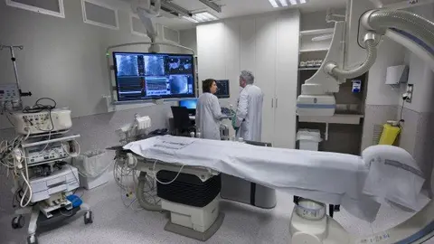 30-Nueva-sala-Electrofisolog&iacute;a-Hospital-de-Navarra-1115.jpg