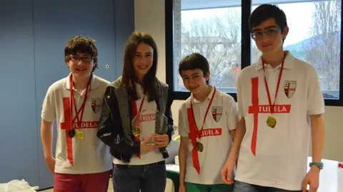 12-Club-ajedrez-Santa-Ana-sub-14-Campeones-de-Navarra-1120.jpg
