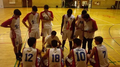 16-G&eacute;nesis-vs-San-Cernin-final-baloncesto-Liga-Navarra-juvenil-1121.jpg