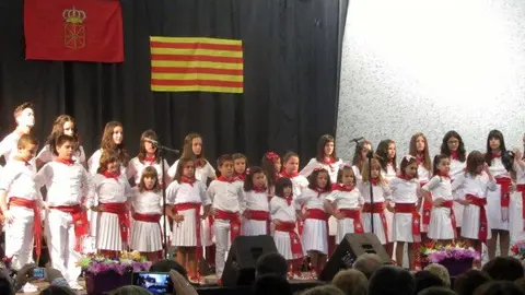 32-Encuentro-jotero-intercomunitario-en-Murchante-grupo-grande-1122.jpg
