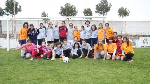 23-Torneo-alev&iacute;n-Justo-y-Pastorequipos-final-femenina-1122-.jpg