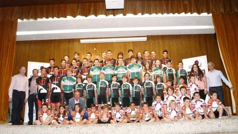 22-CC-Muskaria-presentaci&oacute;n-equipos-1123.jpg