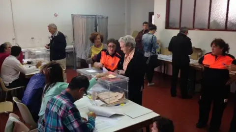 3-cabinas-de-los-colegios-electorales-1127.jpg