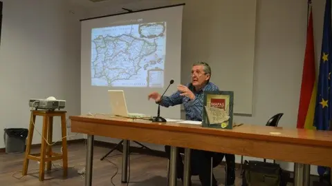 7-Charla-en-Corella-impartida-por-Jose-Mari-Esparza-1128.jpg
