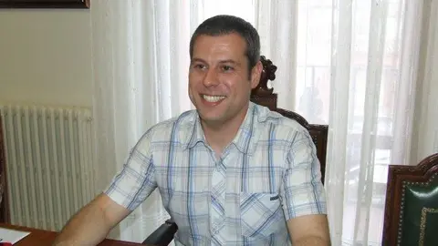 9-David-&Aacute;lvarez-IU-nuevo-alcalde-de-Castej&oacute;n-1130.jpg