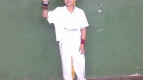 26-Pelota-mano-Aitor-Campoy-1130-300x225.jpg