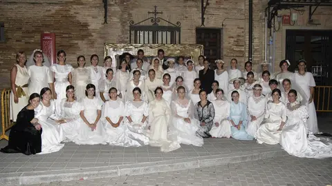 6-Desfile-de-trajes-de-novia-antiguos-en-Falces-1136-1024x739.jpg