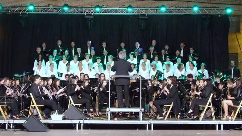 7-Concierto-de-la-Banda-de-Valtierra-1137-1024x508.jpg