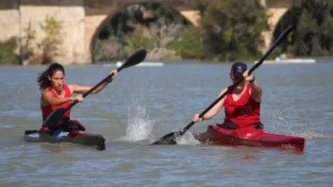 16-Noemi-Reviriego-en-la-Regata-Entrepuentes-1143-300x200.jpg