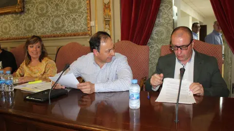 9-Ediles-del-PSN-en-el-pleno-de-Tudela-1143-1024x682.jpg