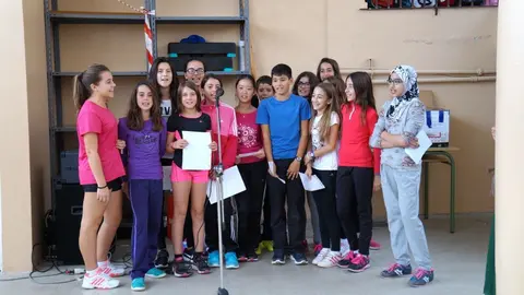 9-Dia-de-las-Lenguas-Europeas-alumnos-cantando-1145-1024x682.jpg