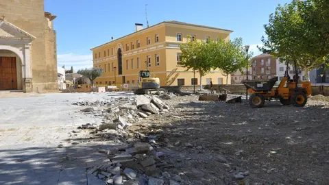 13-Obras-en-la-plaza-de-Ejea-1147-1024x680.jpg