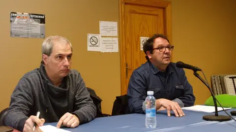 5-Charla-Folklore-en-la-Ribera-Juan-Carlos-Ormat-y-Jos&eacute;-Luis-Balmaseda-1155-1024x768.jpg