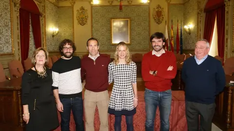 17-Homenaje-a-Estela-Navascu&eacute;s-en-el-Ayuntamiento-1159-1024x768.jpg