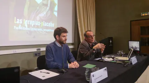 8-Presentaci&oacute;n-del-libro-Las-terapias-placebo-1164.jpg