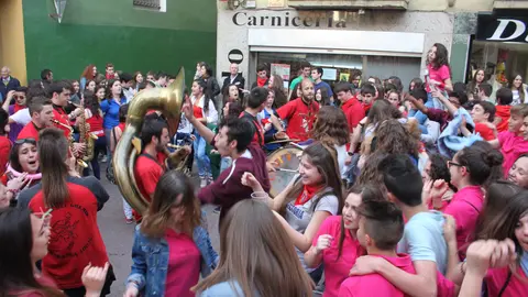 14-Fiestas-de-primavera-de-Alfaro-en-la-charanga.jpg