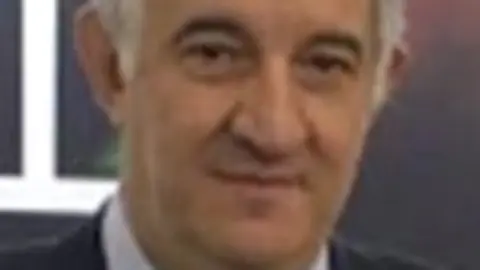 Enrique-Novales.jpg