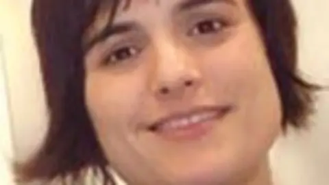 Yoana-Viela.jpg