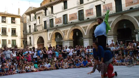27-Circo-de-Tudela-acrobacias-1145.jpg