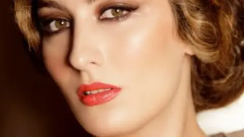 Estrella_by_BERNARDO_DORAL_web.jpg