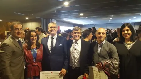 Galardonados-con-la-VIcepresidenta-del-COE.jpg