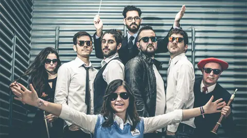 Las-Gafas-de-Mike-7-a&ntilde;os-y-una-noche.jpg