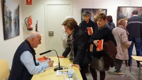 LIBRO-Y-EXPOSICIoN-064.jpg