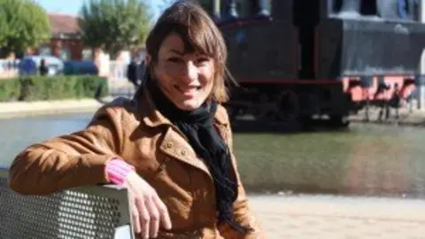 10-Sofia-Pardo-1145-300x200.jpg