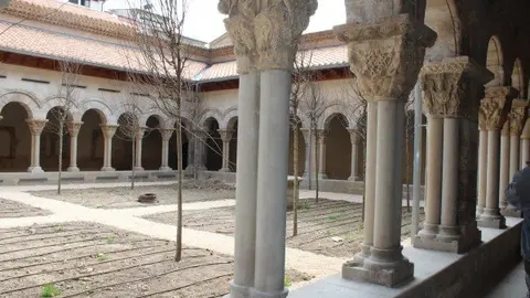 29-Arquitectura-del-claustro-de-la-catedral-1133.jpg