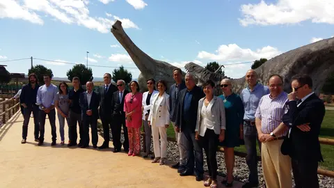 Din&oacute;polis estrena su temporada estival con Aragosaurus, el primer dinosaurio espa&ntilde;ol