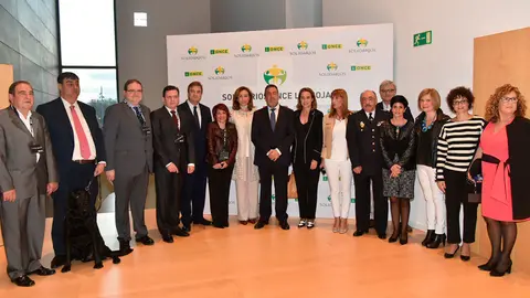 La directora del centro de Alzh&eacute;imer de Alfaro, reconocida por la ONCE