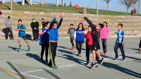 El polideportivo alfare&ntilde;o acogi&oacute; la jornada deportiva InterCras