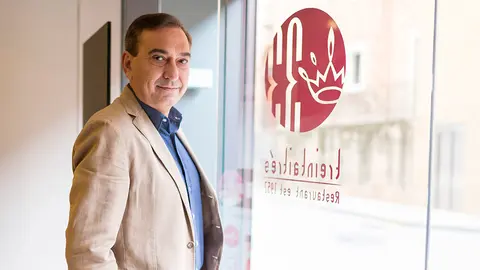 Ricardo Gil, due&ntilde;o del restaurante Treintaitr&eacute;s en Tudela