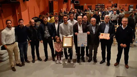 Presentaci&oacute;n del Villa de Cabanillas y Premio para Roberto Torres 1