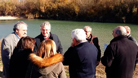 Olona con los alcaldes en Novillas