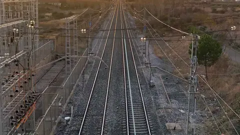 Foto trucada de c&oacute;mo quedar&iacute;a el trazado TAV con una tercera v&iacute;a