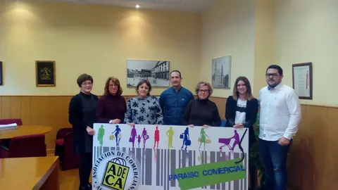 foto entrega vales 500 &euro;-1