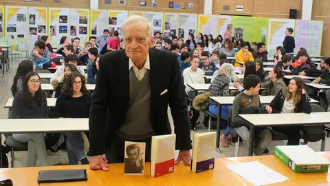 Luis Goytisolo en el IES Benjam&iacute;n de Tudela