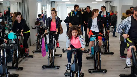 Mucha gente se acerc&oacute; a ver la inauguraci&oacute;n de este nuevo espacio polideportivo que cuenta con con una superficie &uacute;til de 141m&sup2;