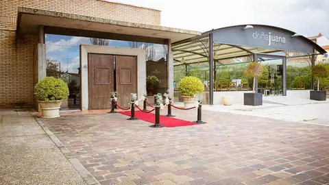 Hostal Do&ntilde;a Juana entrada