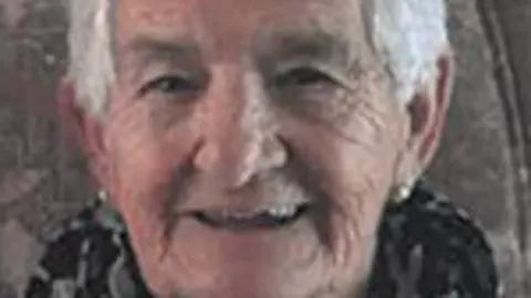 Mar&iacute;a-Navascu&eacute;s-Gil