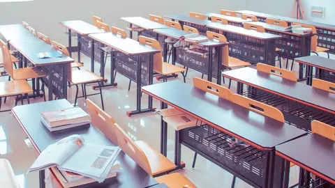 classroom-2787754_1920