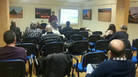 La charla fue impartida por Xabier Layarte, ponente