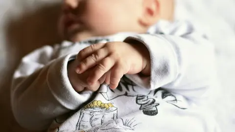 Pasear al beb&eacute; en d&iacute;as fr&iacute;os, &iquest;qu&eacute; hacer?