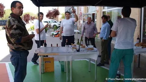 Motocultores La Ribera La hora de almorzar fue la m&aacute;s concurrida