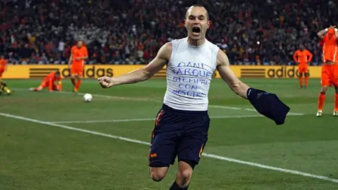 Iniesta tras marcar el gol que dio el &uacute;nico Mundial que tiene Espa&ntilde;a