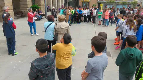 Representantes de Ayuntamiento, asociaciones y colegios participaron en el acto